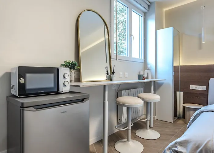 Apartmán A Stylish And Renovated *